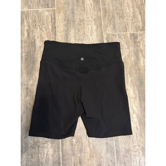 Women’s Athleta Elation 7” Ribbed short Size Large - Picture 3 of 3